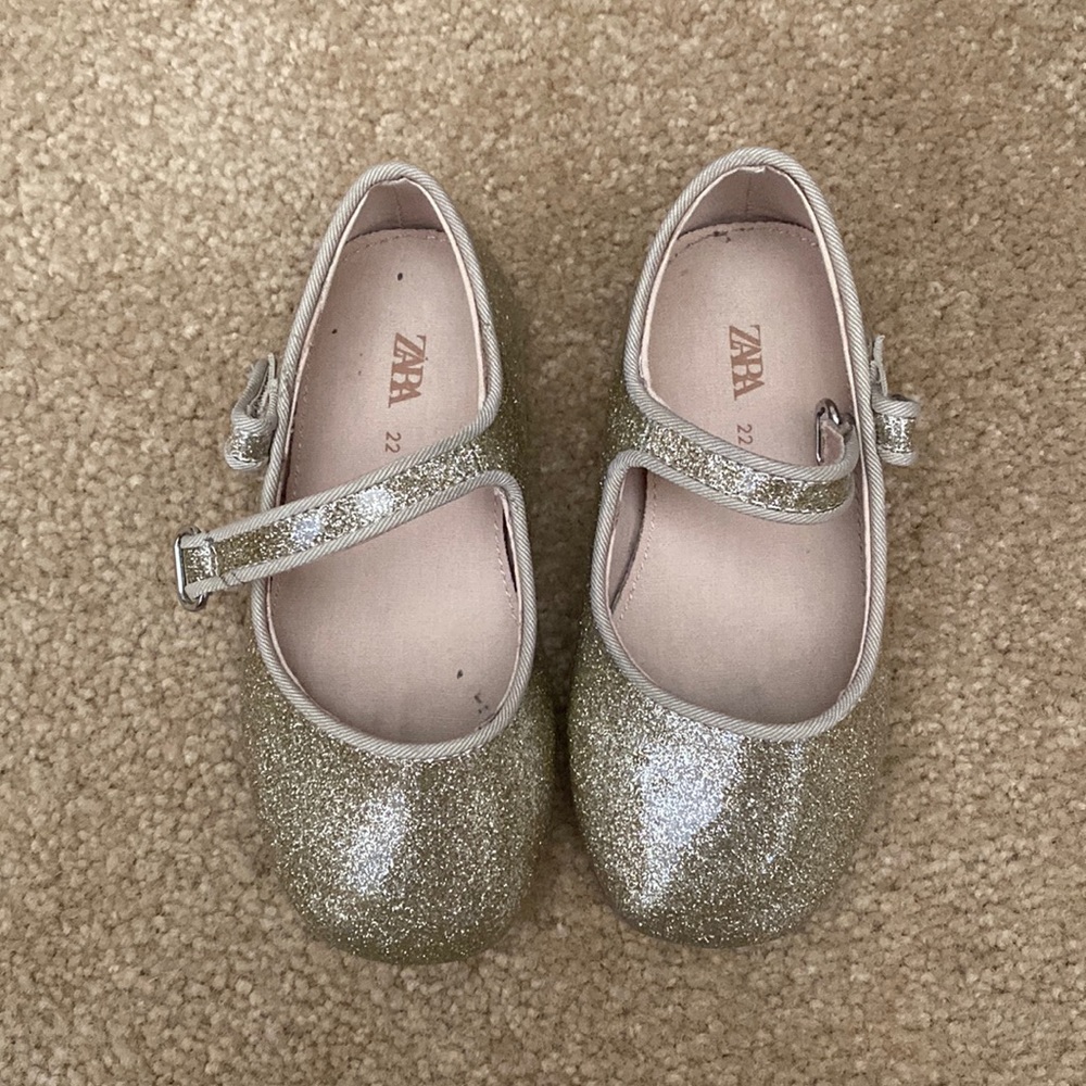 Zara shiny shoes